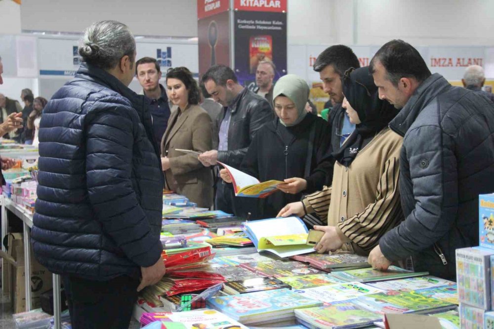Giresun’da Kitap Şöleni