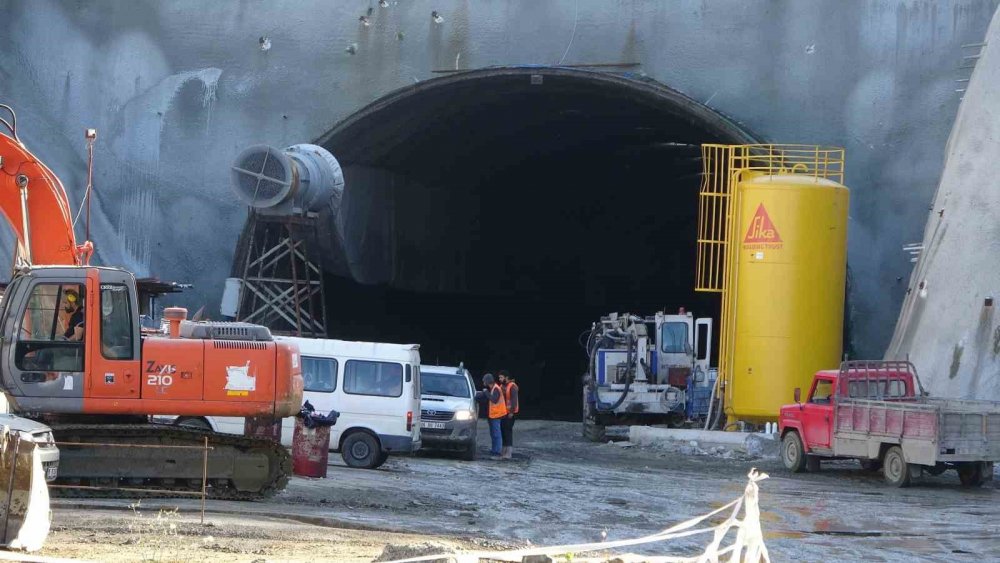 Güney Çevre Yolu’nda Çalışmalar Hızlandı, İlk Etap 3 Yıl İçinde Açılacak