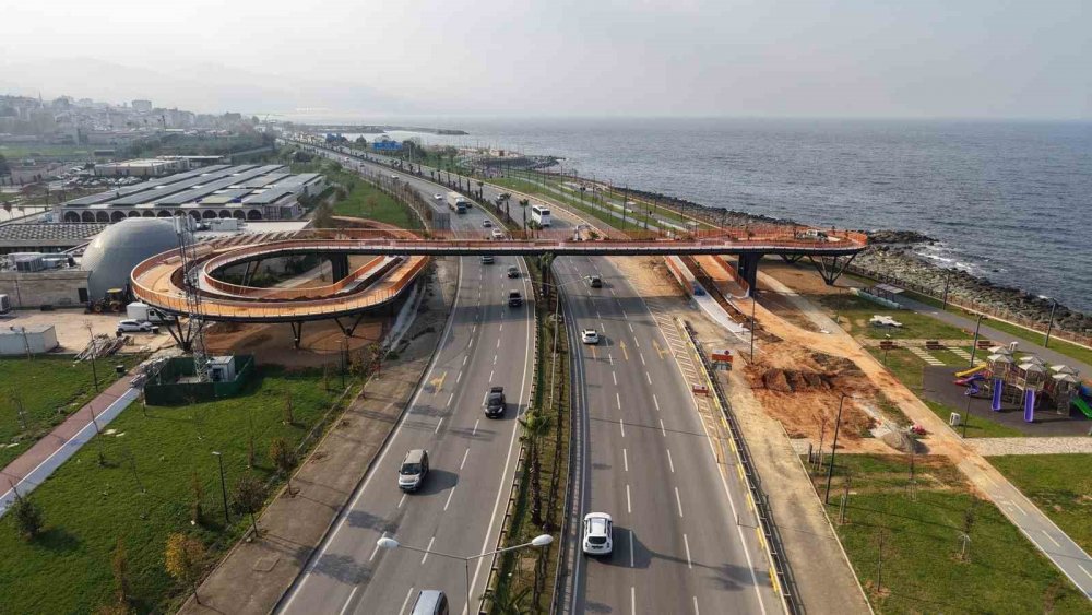 Karadeniz’in İlk Ekolojik Üst Geçidi İlgi Çekiyor