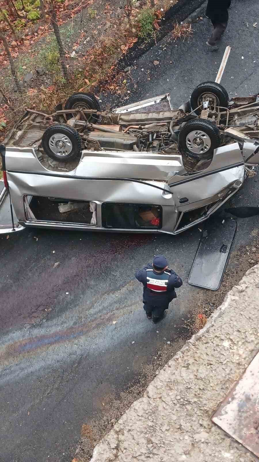Artvin’de Trafik Kazası: 2’si Kardeş 3 Kişi Hayatını Kaybetti