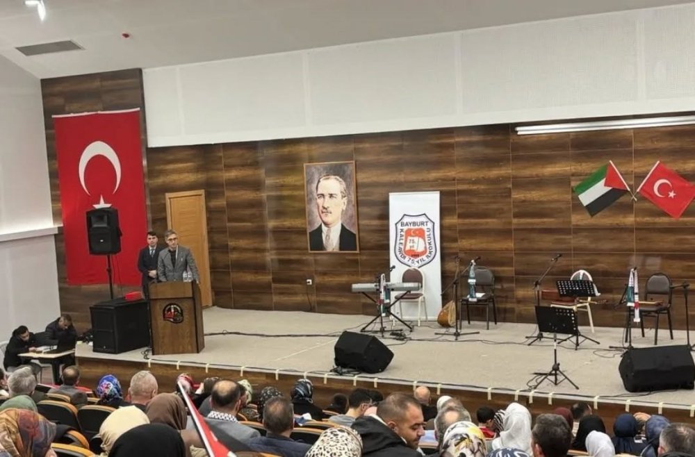 Bayburt’ta Filistin’e Destek İçin Dayanışma Konseri Düzenlendi