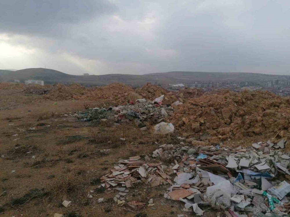 Bayburt Kent Konseyi Şehit Osman Dağı’na Dökülen Hafriyat İçin Girişimde Bulundu