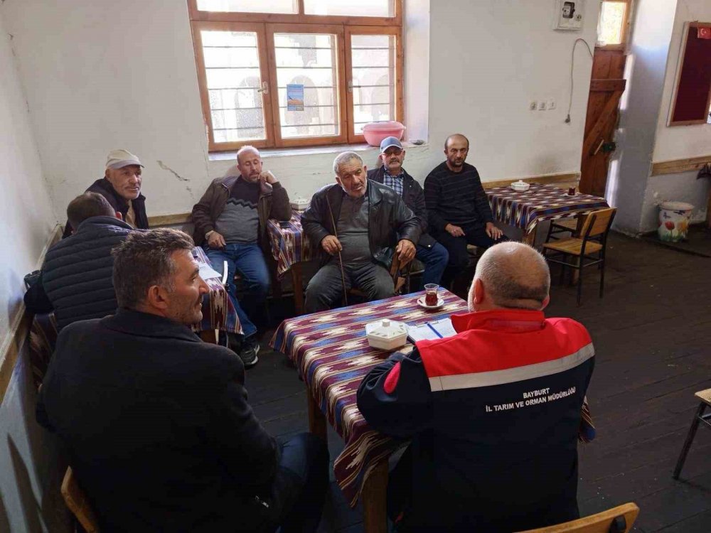 Bayburt’ta ‘köylerde Buluşuyoruz Tarımı Konuşuyoruz’ Projesi Kapsamında 79 Köyde Çiftçi Ziyaretleri Yapıldı