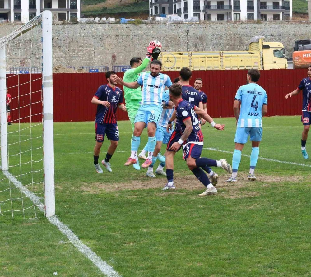 Pazarspor, Uzatma Dakikalarında Galibiyeti Kaçırdı: 1-1