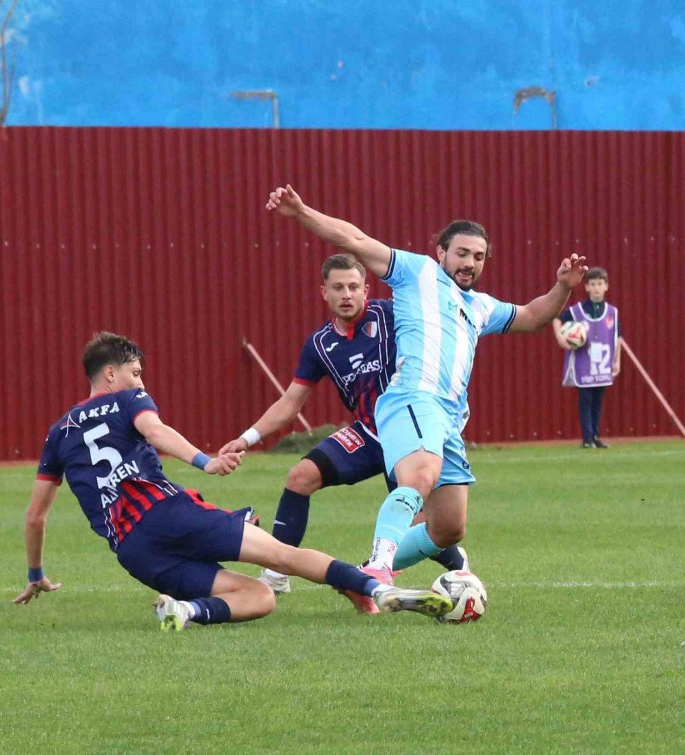 Pazarspor, Uzatma Dakikalarında Galibiyeti Kaçırdı: 1-1