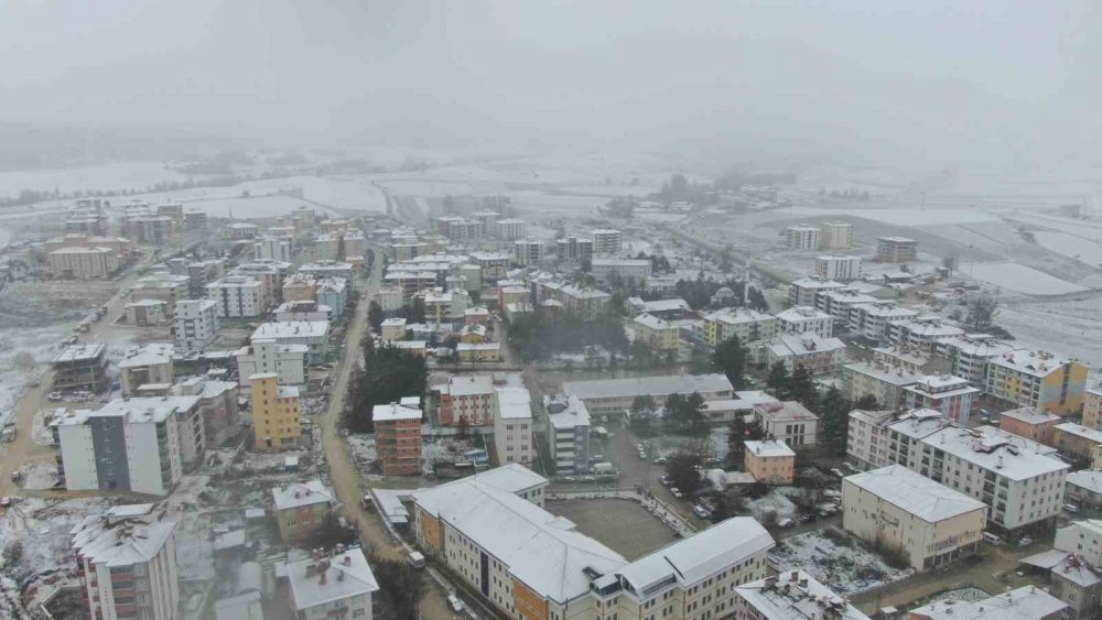 Kastamonu’da Kar Yağışı İlçeleri Beyaza Bürüdü