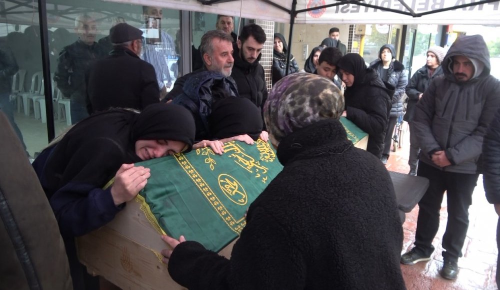 Sivas’ta Göçük Altında Can Veren Şantiye Müdürü, Bafra’da Defnedildi