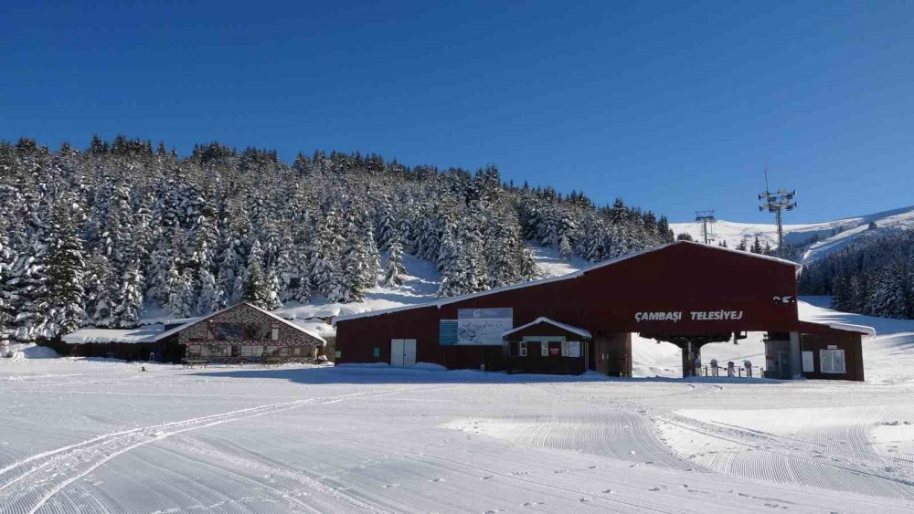 Dünyanın En İyileri Arasında Olan Çambaşı Kayak Merkezi Sezona Hazır