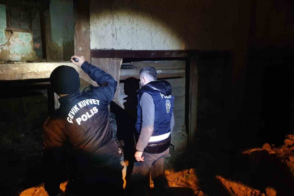 Kastamonu’da Sentetik Ecza Hapıyla Yakalanan 3 Şahıs Hakkında Adli İşlem Başlatıldı