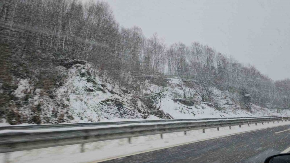 Zonguldak’ta Kar Nedeniyle 81 Köy Yolu Ulaşıma Kapandı