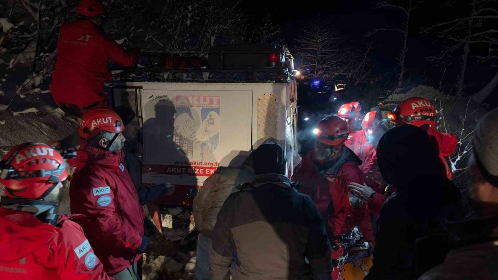 Fındıklı’da Kayıp Olarak Aranan 2 Kişi Trafik Kazasında Hayatını Kaybetti