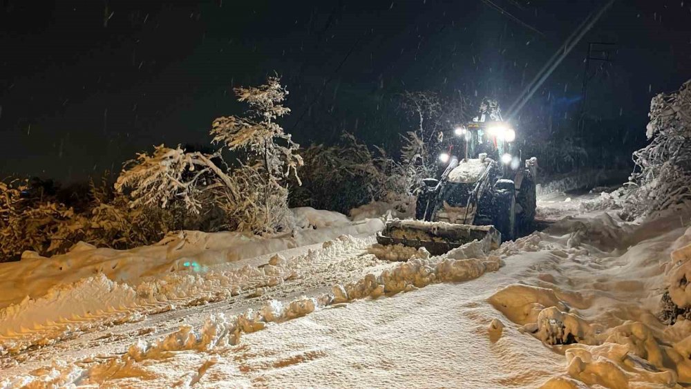 Ordu’da Karla Mücadele: Kardan Kapanan 510 Mahalle Yolu Ulaşıma Açıldı