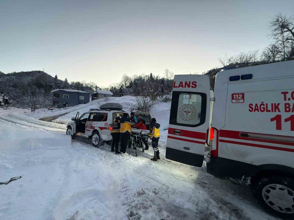 Giresun Umke, Kar Nedeniyle Ulaşılamayan Köyde Hastaya Umut Oldu