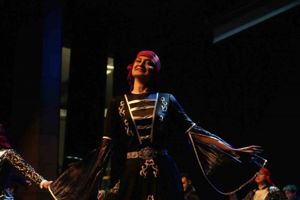 Çerkeslerden "kültür Neferleri Onur Gecesi"