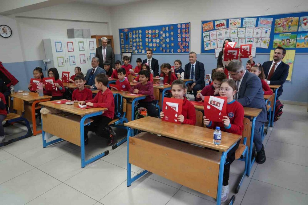 Samsun’da 253 Bin Öğrencinin Karne Heyecanı