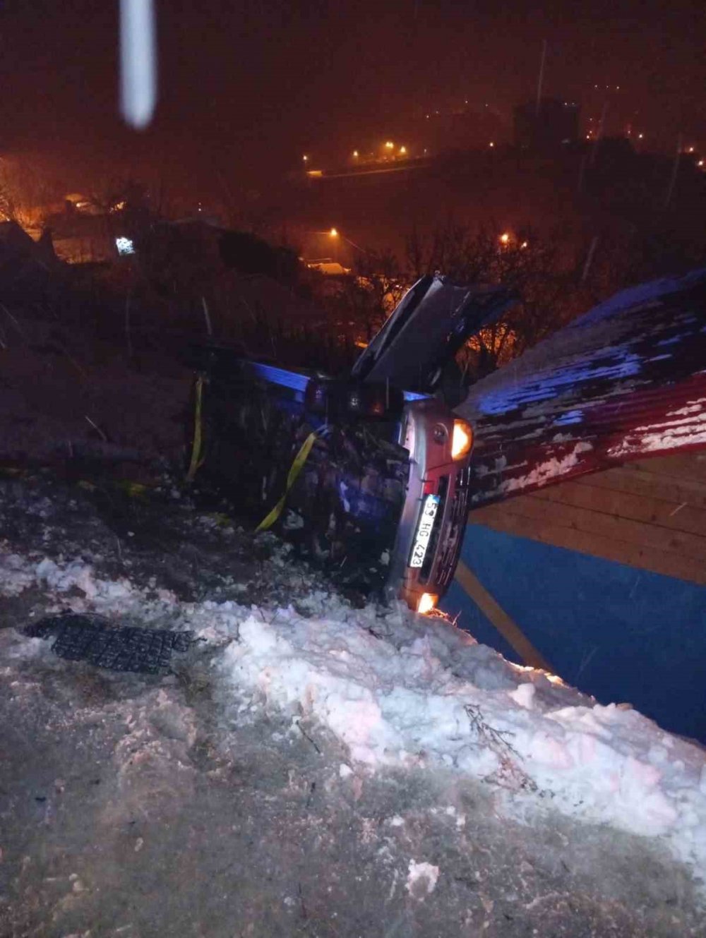 Kalbi Duran Yaralı İçin Doktor Sedye Üzerinde Kalp Masajı Yaptı
