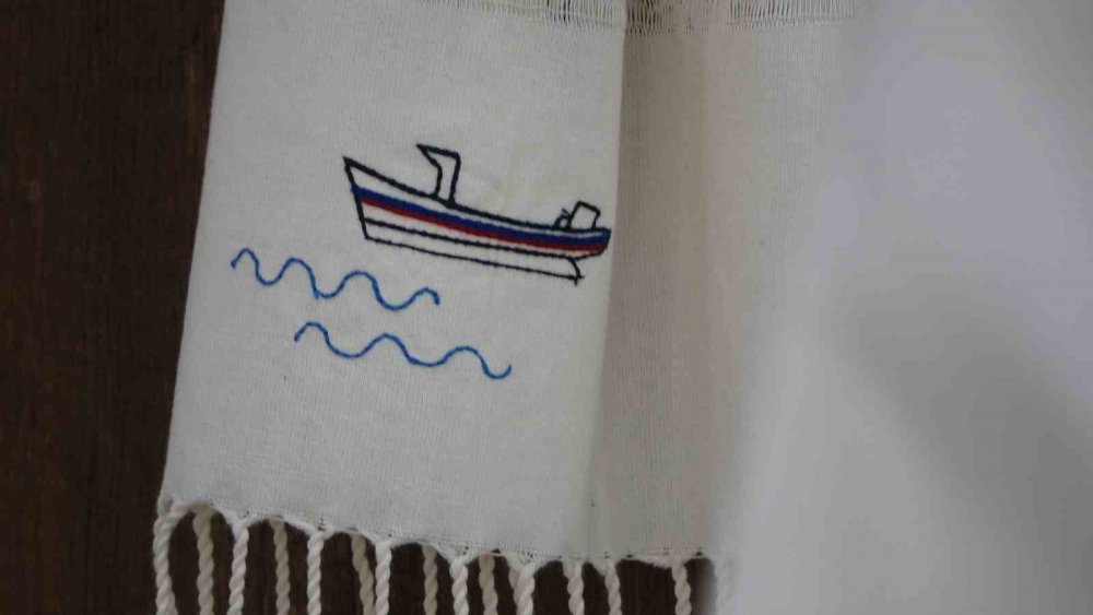 Doğadan Podyuma: Trabzon’da Mısır Koçanı Kıyafete Dönüştü