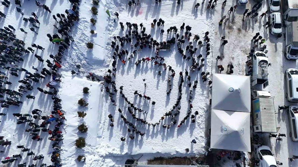 2 Bin Rakımlı Yaylada Renkli Kış Festivali