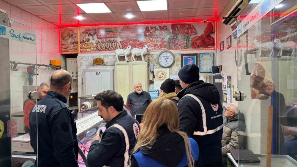 Pazar’da Kasaptan Ramazan Öncesi Zam Tepkisi: “Eski Fiyattan Satacağım”