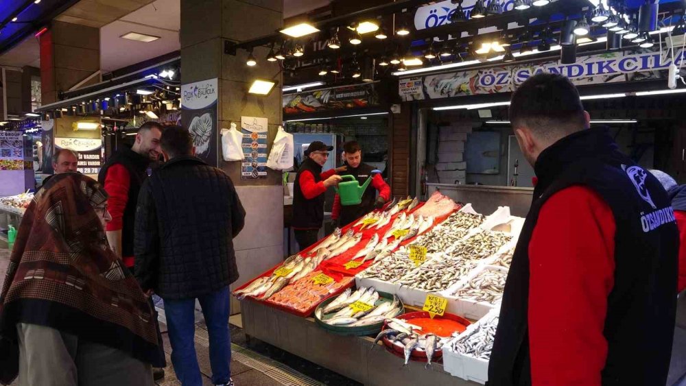 Tezgâhlara Taze Hamsi Döndü: Uzun Aradan Sonra Yeniden Satışta