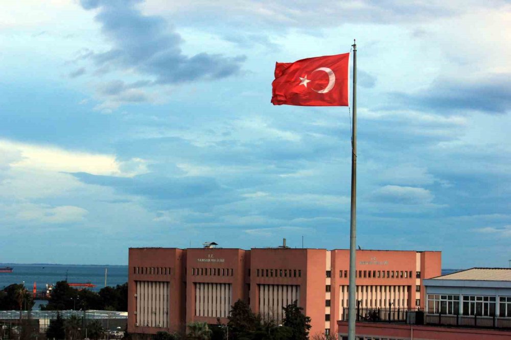 Samsun’dan Objektife Yansıyanlar: Gökyüzü Büyüledi, Şehir Işıkları Geceyi Aydınlattı