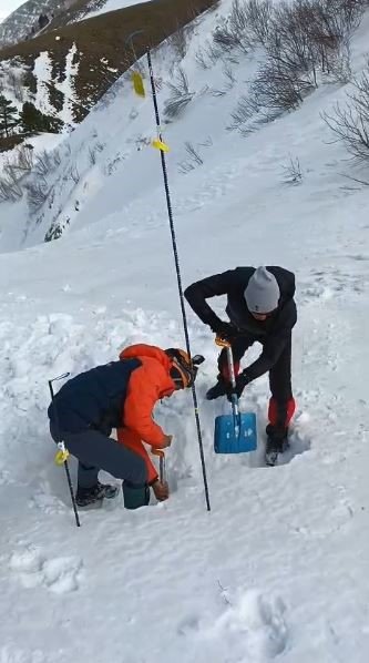 53 Gündür Çığ Altında Bulunan Kayıp Çoban İçin Çığ Riskinin Ortadan Kalkması Bekleniyor