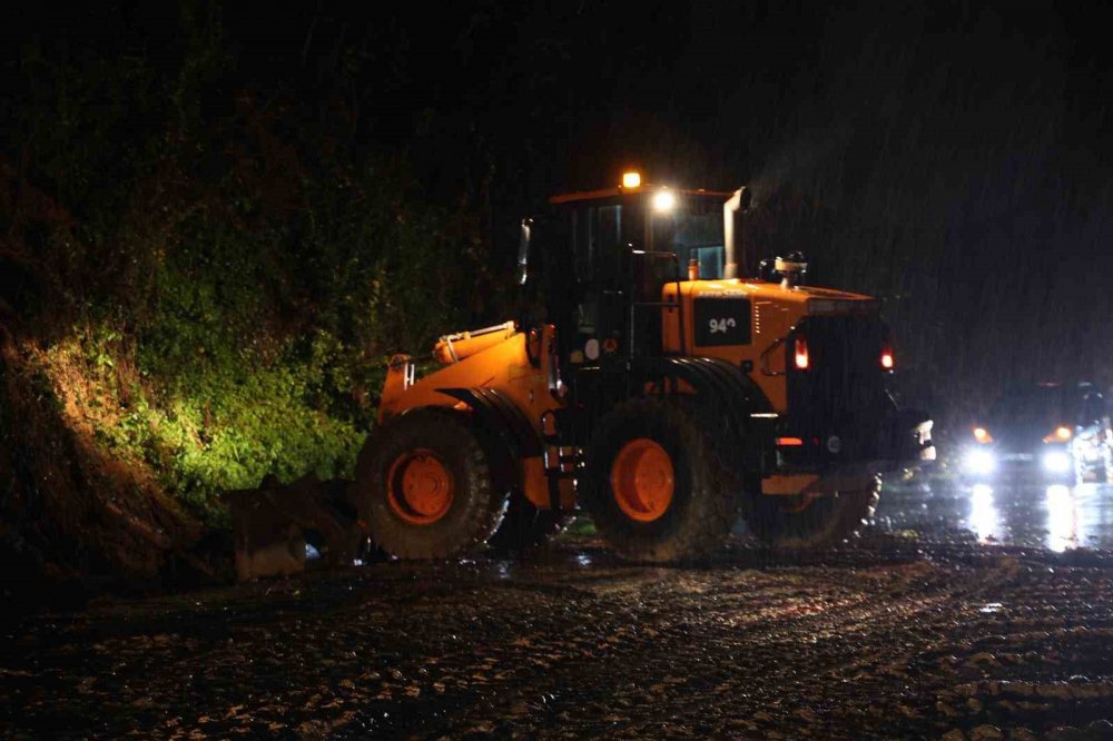 Ordu’da Sağanak Sonrası Heyelanlar Meydana Geldi
