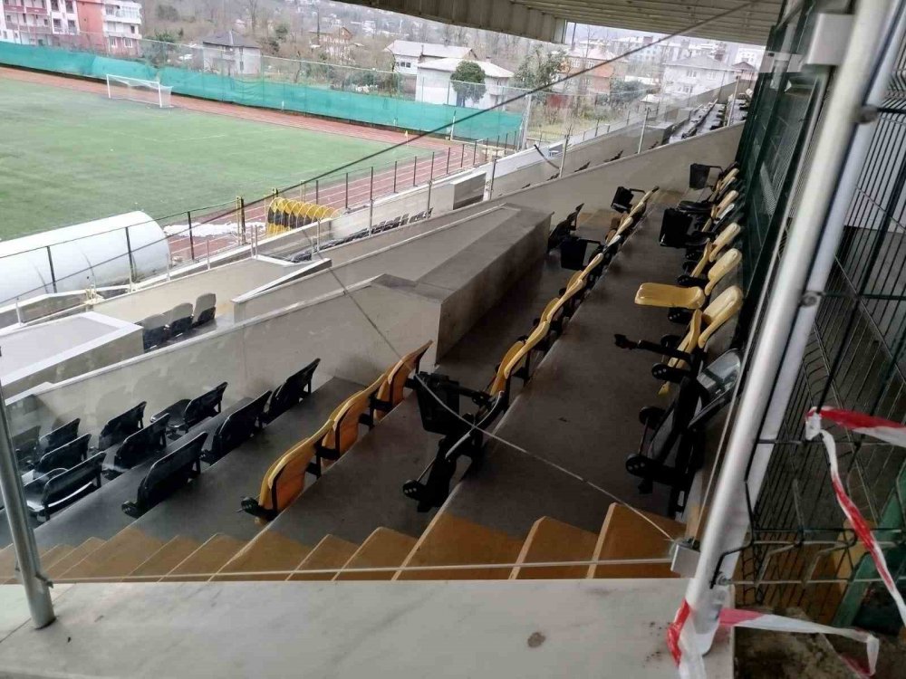 Amatör Lig Maçında Olay Çıktı: Musluklar Söküldü, Camlar Kırıldı