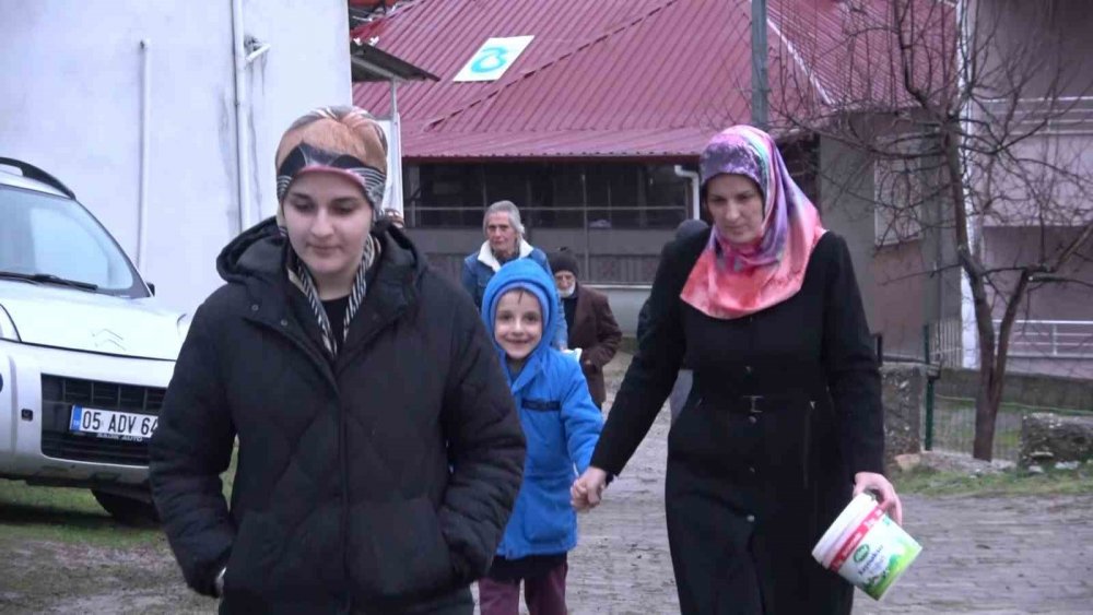 Bu Köyün Kadınları Şanslı