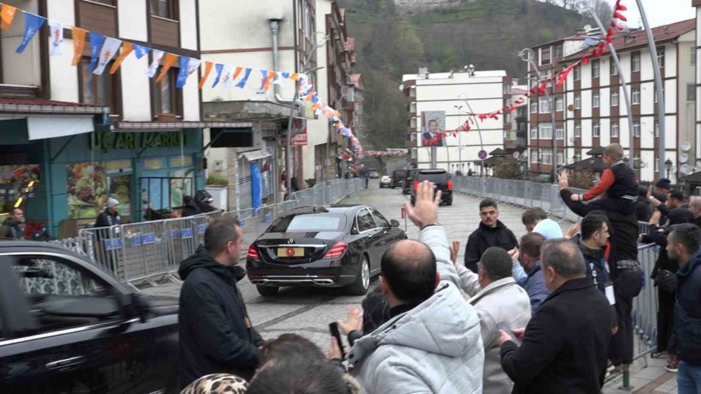 Cumhurbaşkanı Erdoğan, Baba Ocağı Güneysu’dan Ayrıldı