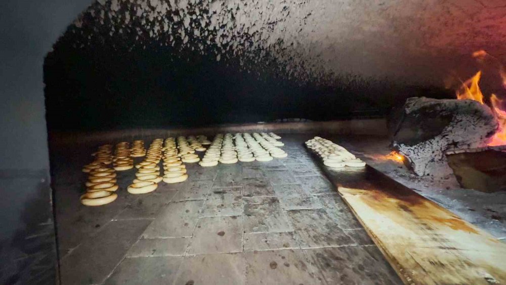 Erdoğan’ın Rize’deki simit ikramı, yöresel lezzeti yeniden gündeme taşıdı