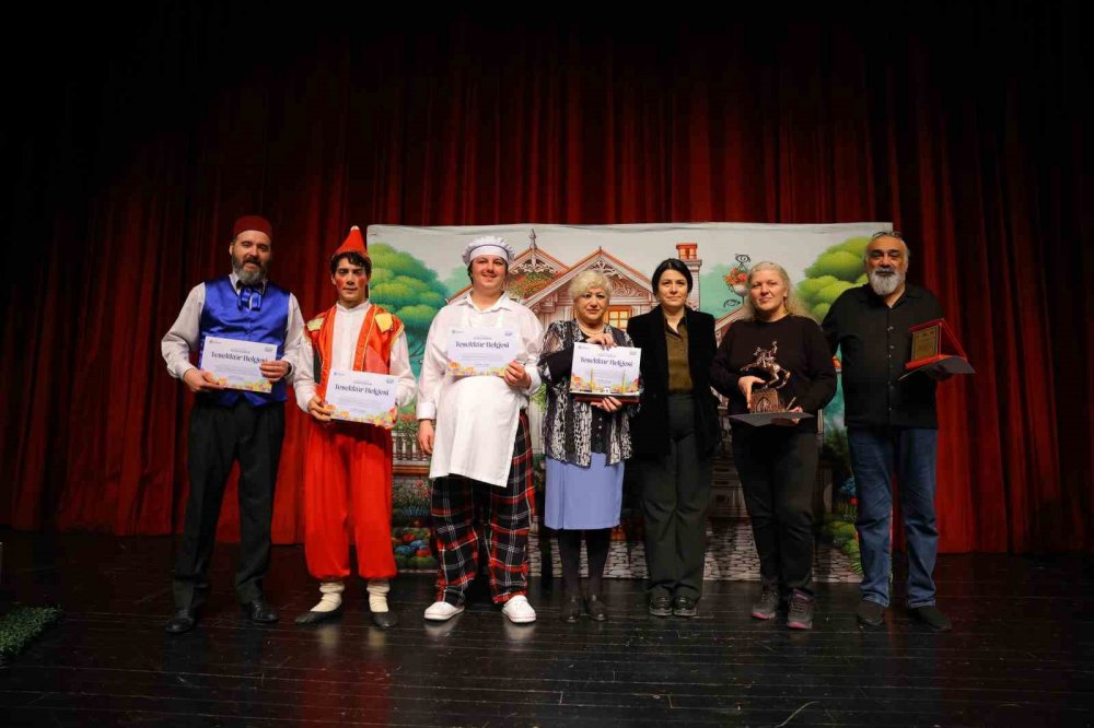 8. Samsun Uluslararası Tiyatro Festivali Başladı