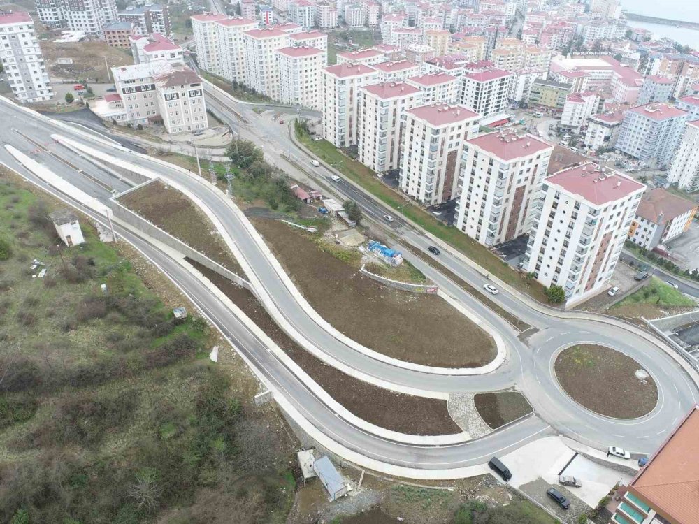 Pulathane Bulvarı’nda Yol Yapım Çalışmaları Sürüyor