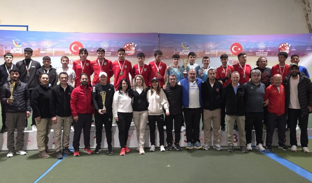 Çim Topunda Samsun Damgası: Bir Şampiyonluk, Bir İkincilik