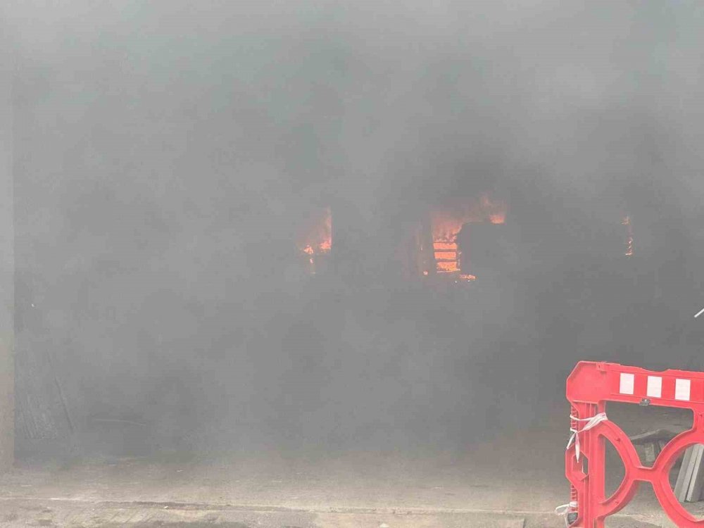 Rize’de İnşaatta Çıkan Yangın Korkuttu