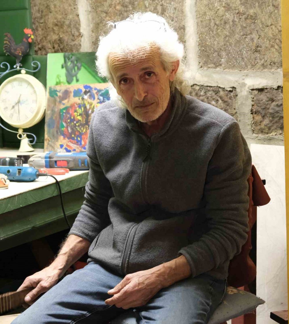 Rize'de Emekli Oldu, Ahşap Maketlerle Hayata Yeniden Tutundu