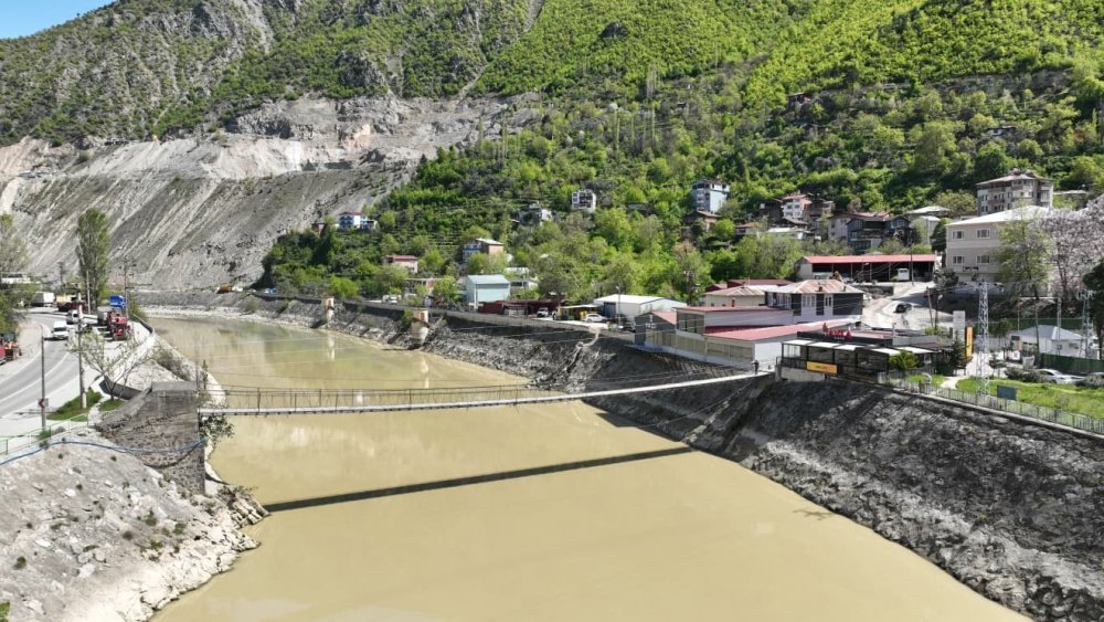 Çoruh Vadisi’nde Asma Köprüler Zamana Direniyor