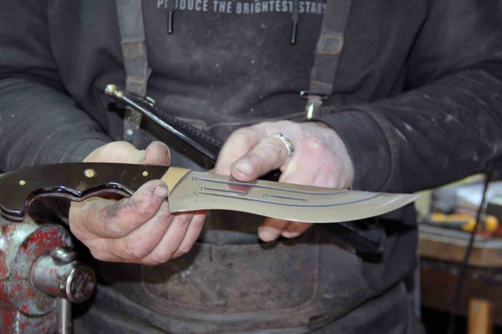 40 Yaşında Çırak Oldu, Giresun’un Bıçak Mirasını Yaşatıyor