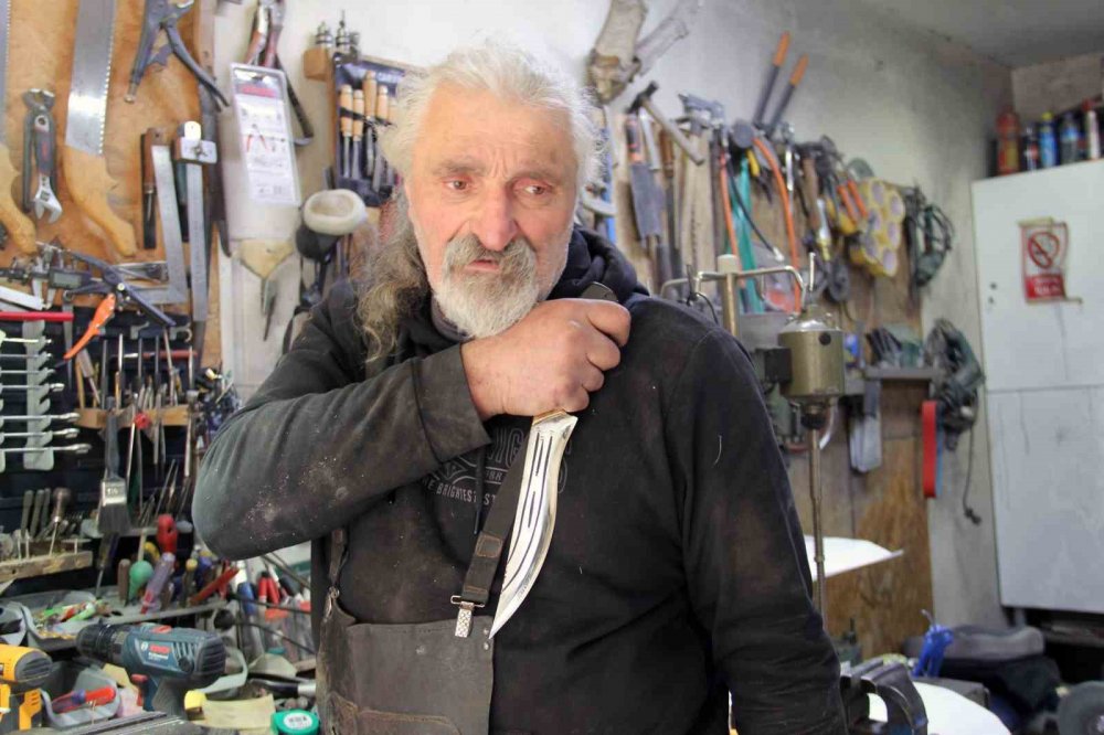 40 Yaşında Çırak Oldu, Giresun’un Bıçak Mirasını Yaşatıyor