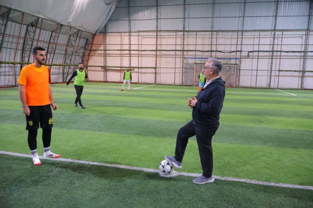 Bayburt’ta Din Görevlileri Arasında Futbol Turnuvası Başladı