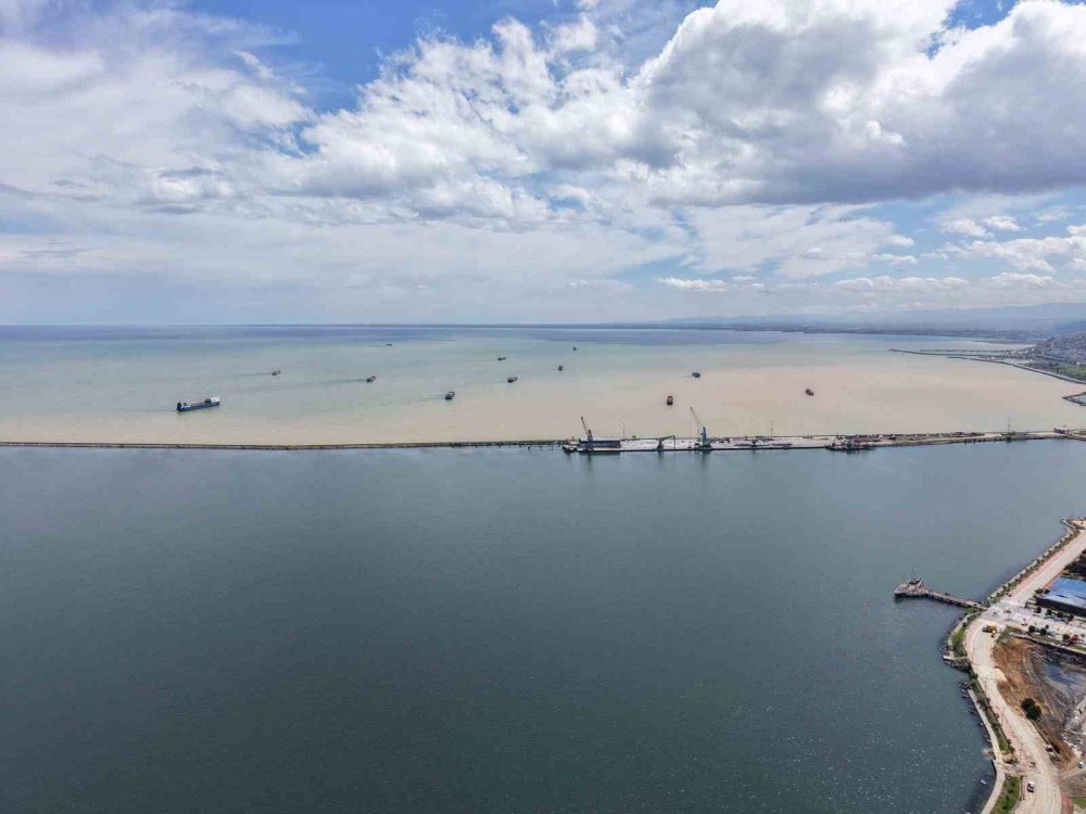 Mayıs Yağmurları Karadeniz’i Çamura Boyadı