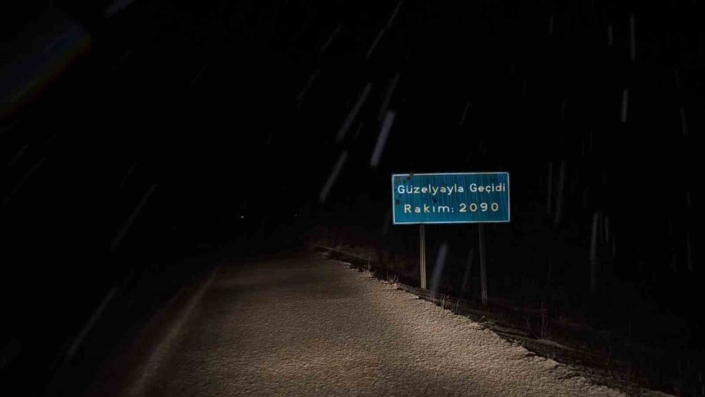 Erzurum’da Mayıs’ta Kar Sürprizi