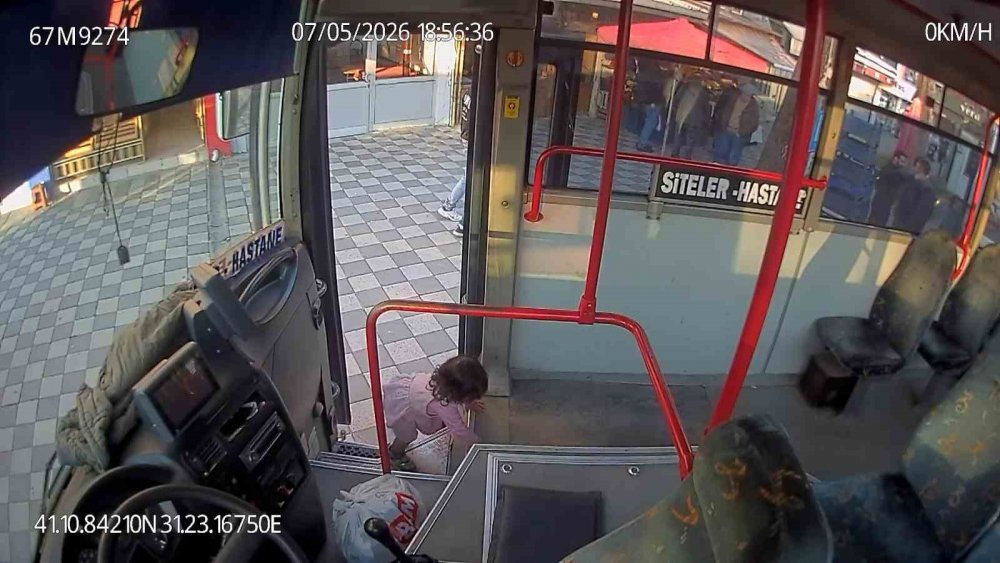 Ağlama Sesi Facianın Önüne Geçti; 2 Yaşındaki Çocuk Otobüste Bulundu