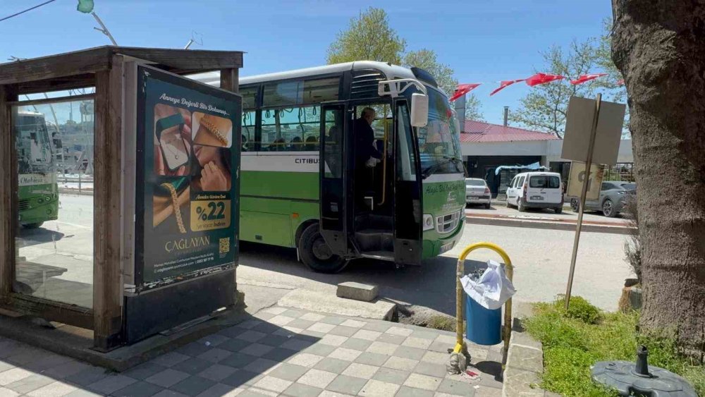 Ağlama Sesi Facianın Önüne Geçti; 2 Yaşındaki Çocuk Otobüste Bulundu