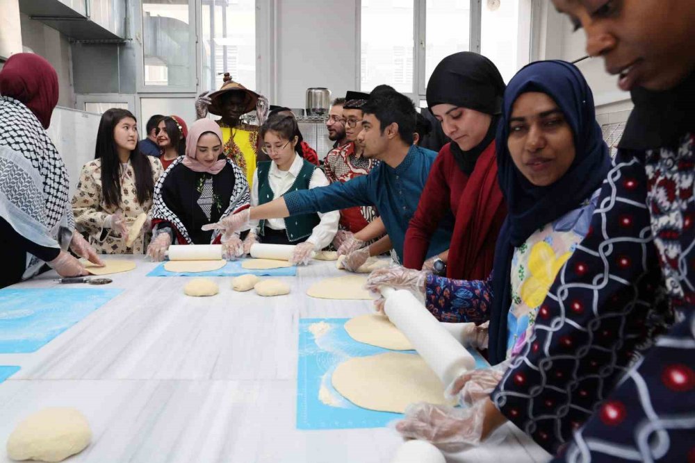 Türk Mutfağı, Kültür Ve Sanatla Buluştu
