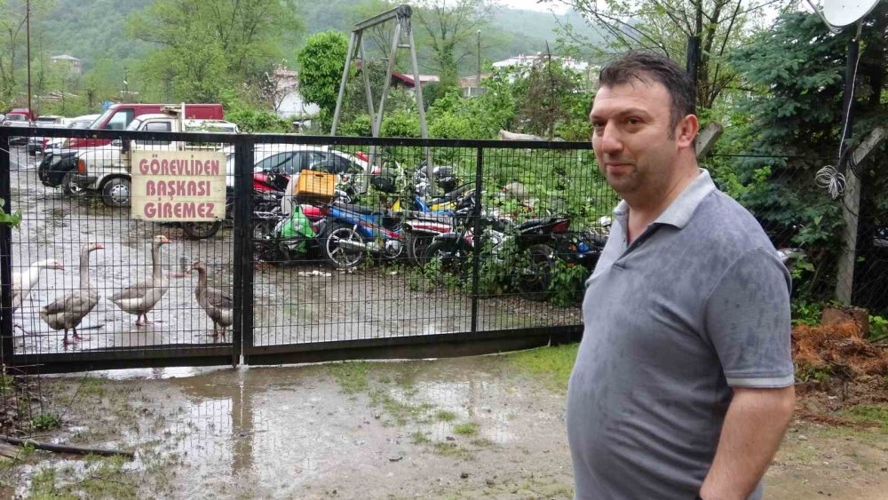 Milyonluk Cip Otoparkta Çürümeye Terk Edildi