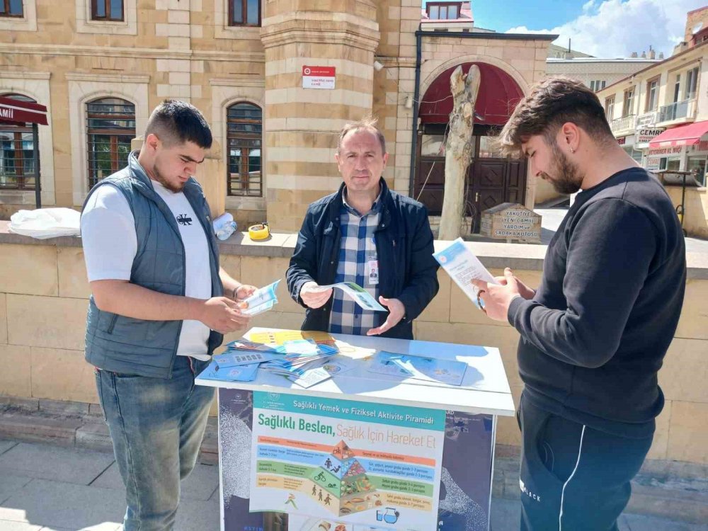 Bayburt’ta Kronik Hastalıklara Karşı Farkındalık Standı Açıldı