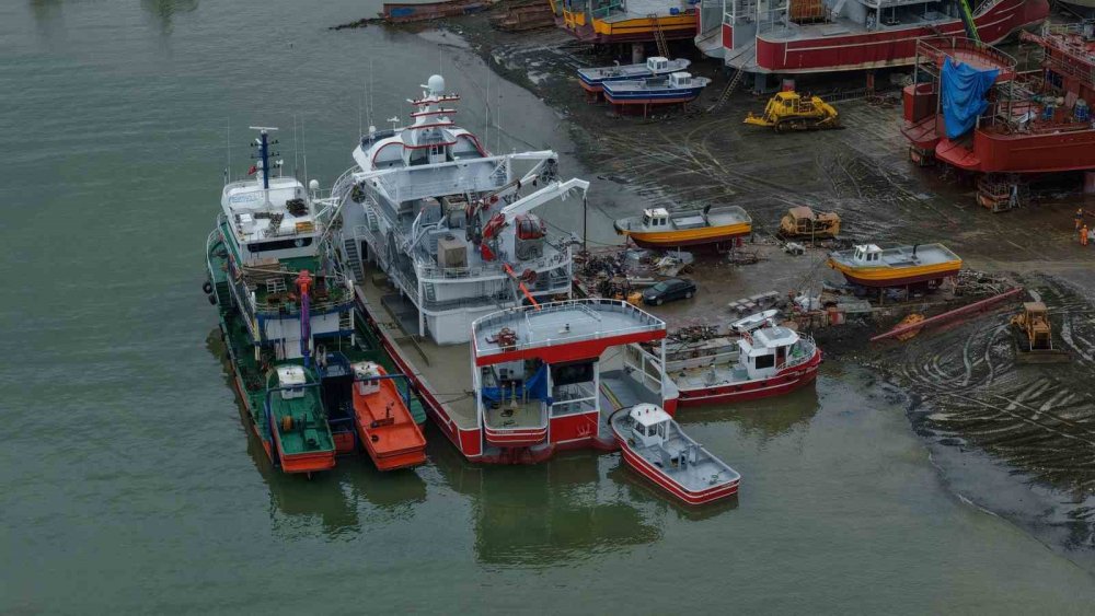 Balık Av Sezonu Bitti Şimdi Bakım Onarımdan Geçiyorlar