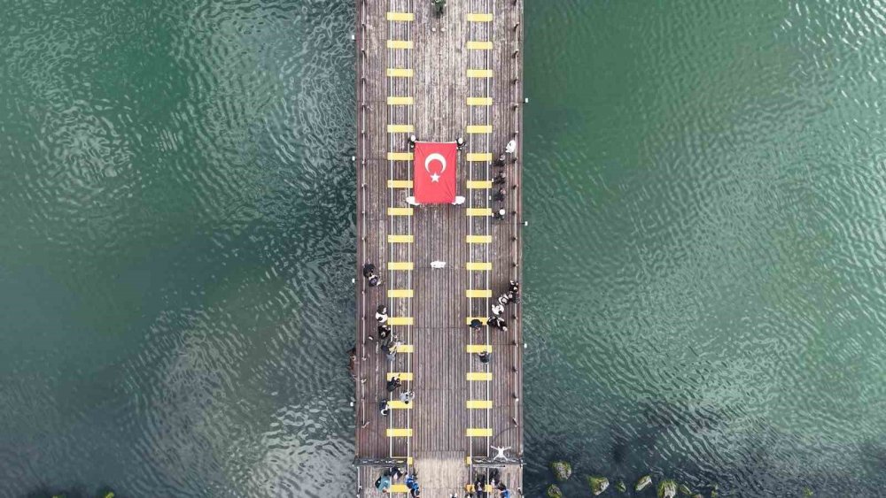 19 Mayıs Bayrak Devir Teslim Töreni