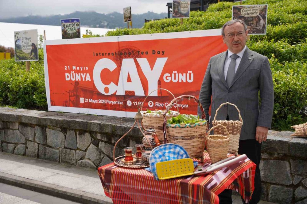 Rize’de Dünya Çay Günü Elle Hasat Etkinliğiyle Kutlandı